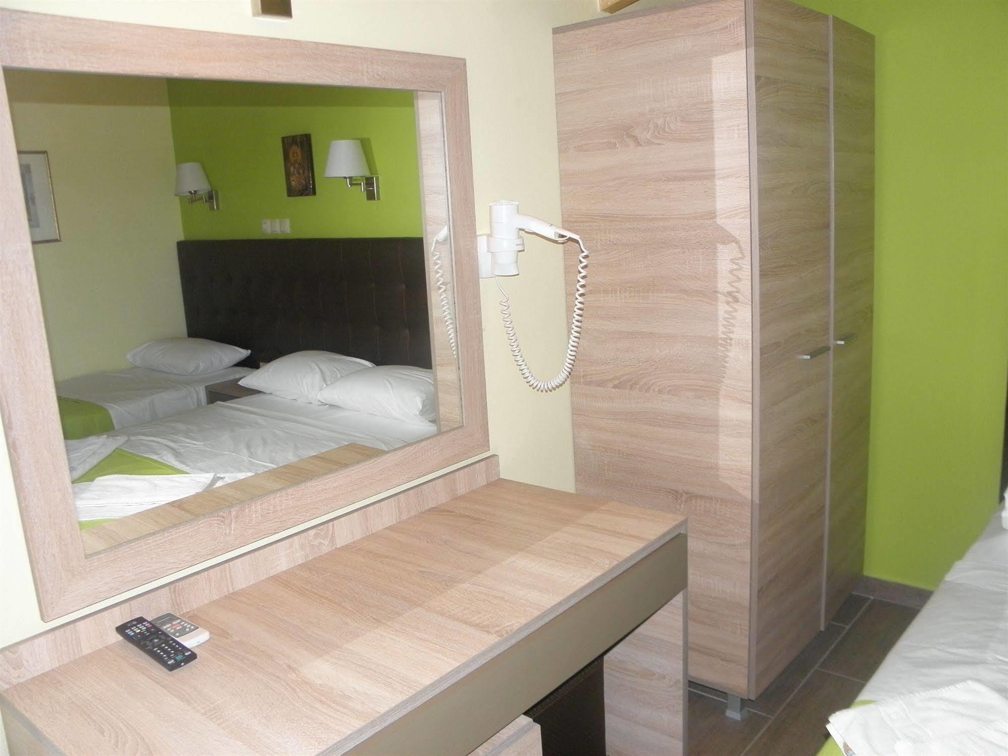 Makedonia Hotel Ouranoupoli Exterior foto